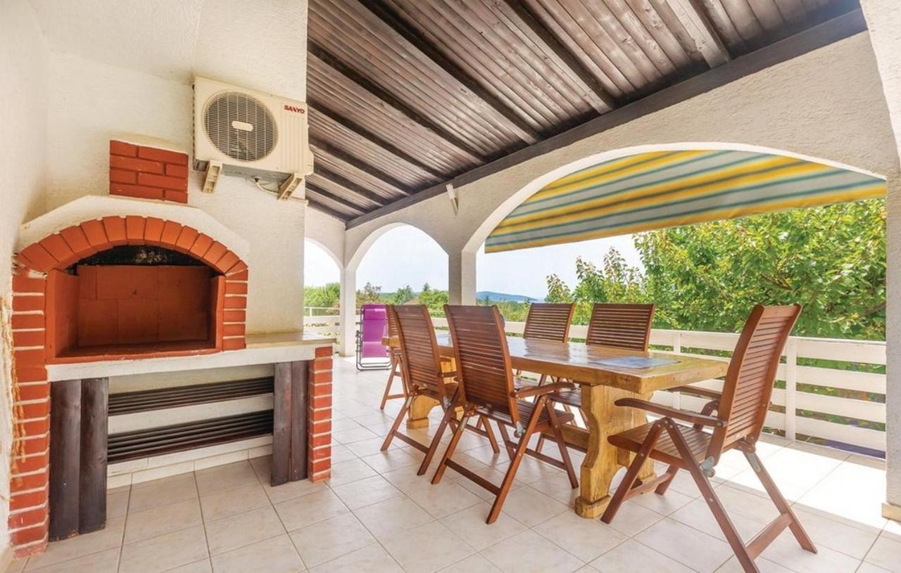 Apartments With A Parking Space Pinezici, Krk - 18967 Vrh  Εξωτερικό φωτογραφία